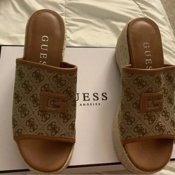 GUESS NEW wedges - Picture 2 of 5